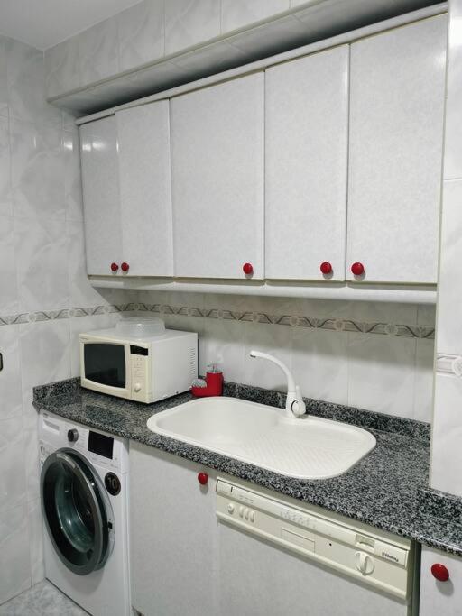 Apartamento Deluxe El Camino Алькала-де-Енарес Екстер'єр фото