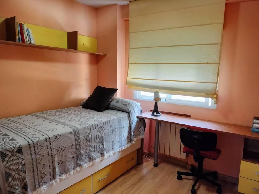 Apartamento Deluxe El Camino Алькала-де-Енарес Екстер'єр фото