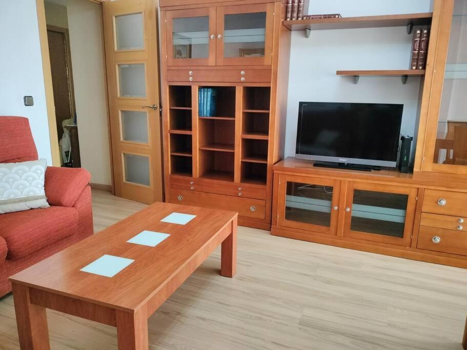 Apartamento Deluxe El Camino Алькала-де-Енарес Екстер'єр фото